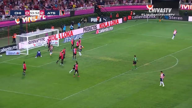 Calderón keeps Chivas hopes alive in the 2022 Clausura quarter-finals